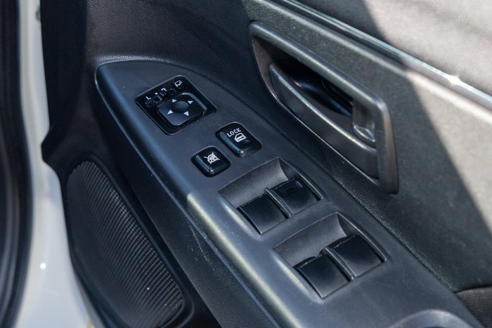 2023 Mitsubishi ASX ES