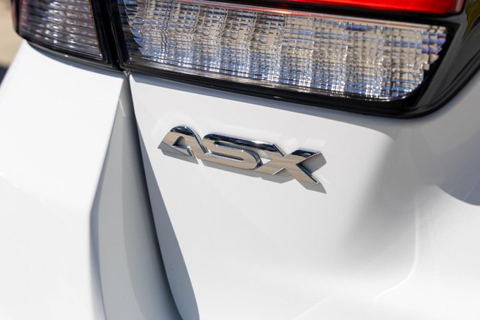 2023 Mitsubishi ASX ES