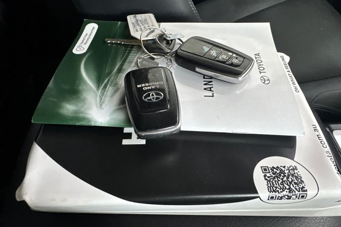 2023 Toyota Landcruiser Prado VX Flat Tailgate