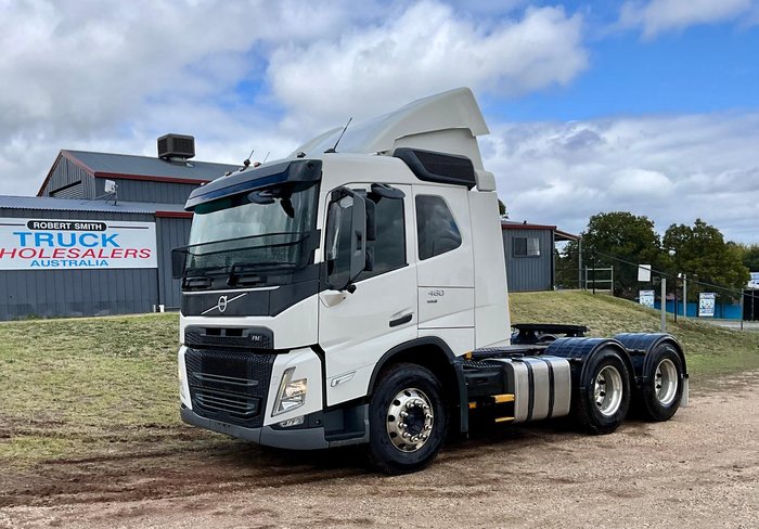 2022 Volvo Fm Series FM11 WHITE