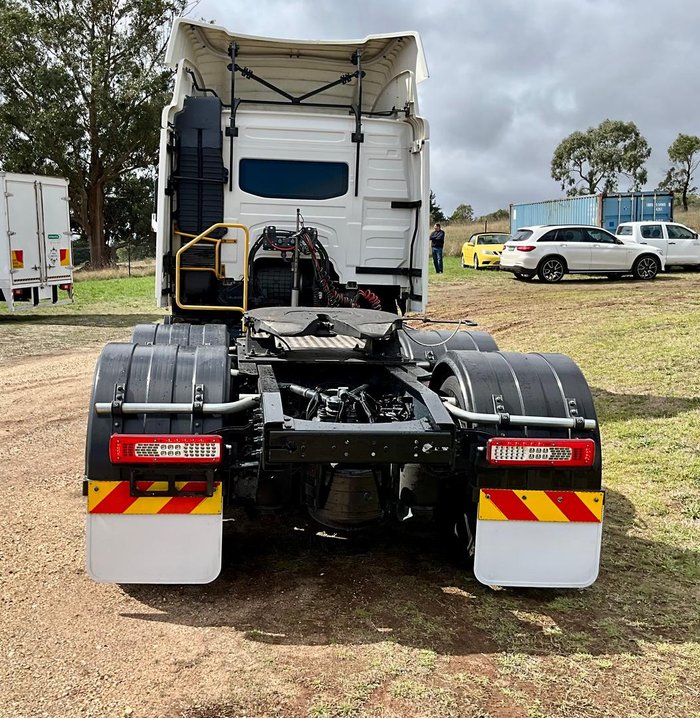 2022 Volvo Fm Series FM11 WHITE