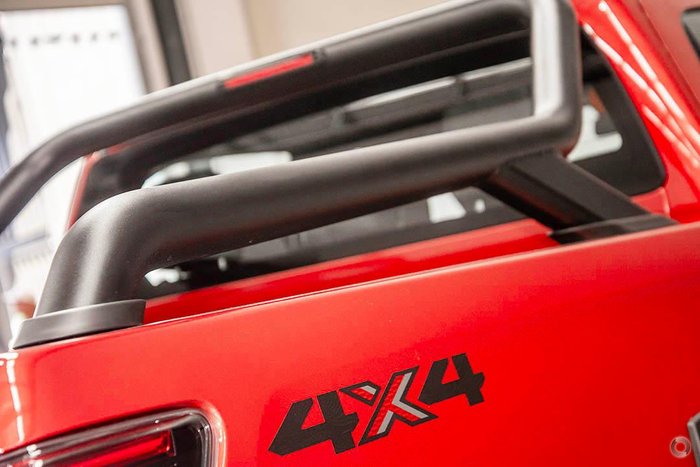 2025 Isuzu D-MAX BLADE MY25.5 4X4 Dual Range Sunstone Orange