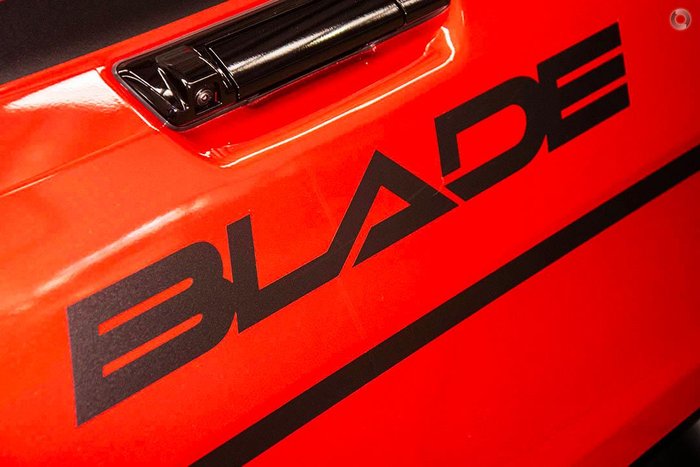 2025 Isuzu D-MAX BLADE