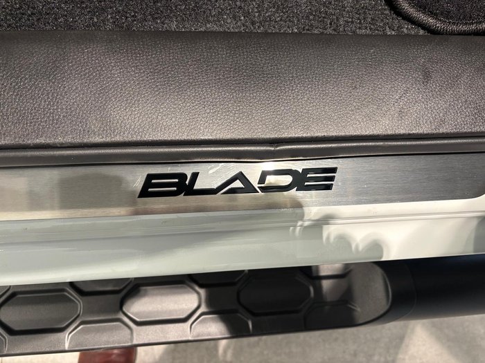2026 Isuzu D-MAX BLADE MY25.5 4X4 Dual Range Mineral White