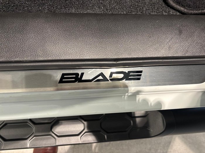 2026 Isuzu D-MAX BLADE MY25.5 4X4 Dual Range Mineral White