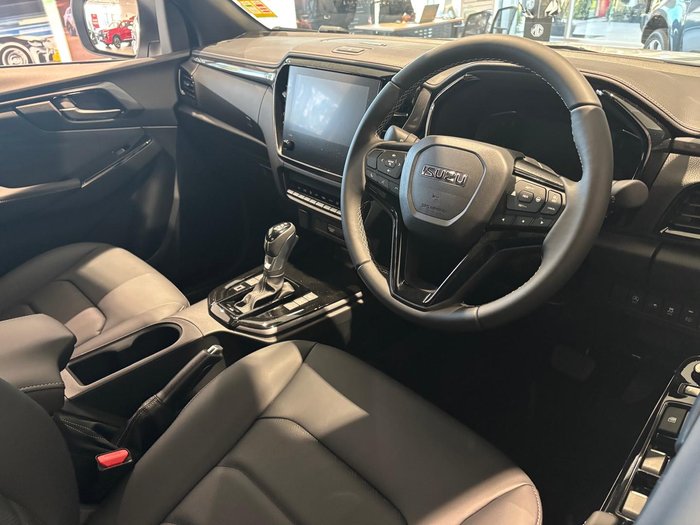 2026 Isuzu D-MAX BLADE MY25.5 4X4 Dual Range Mineral White