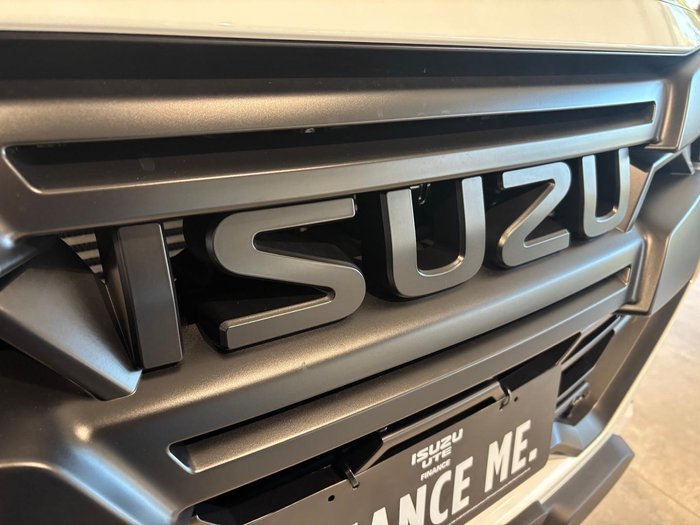 2026 Isuzu D-MAX BLADE MY25.5 4X4 Dual Range Mineral White