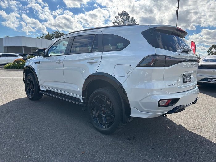 2026 Isuzu MU-X X-TERRAIN MY25.5 4X4 Dual Range Moonstone White