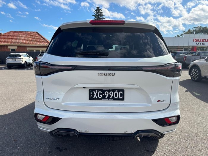 2026 Isuzu MU-X X-TERRAIN MY25.5 4X4 Dual Range Moonstone White