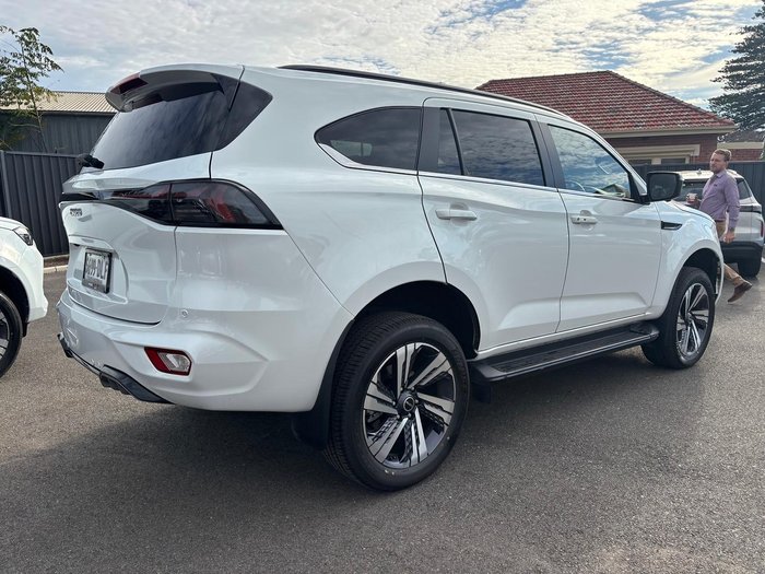 2025 Isuzu MU-X LS-T MY25.5 4X4 Dual Range Moonstone White