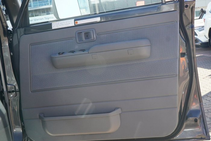 2025 Toyota Landcruiser GXL