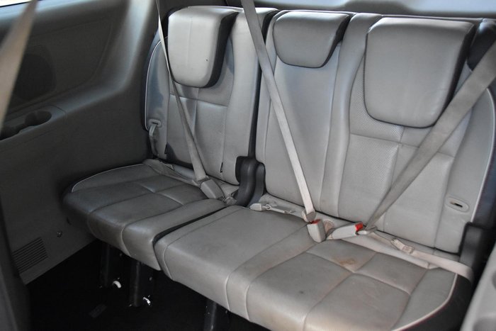 2015 Kia Carnival SLi YP MY15 Clear White