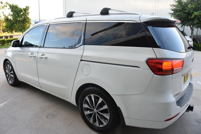 2016 Kia Carnival Platinum YP MY16 Clear White