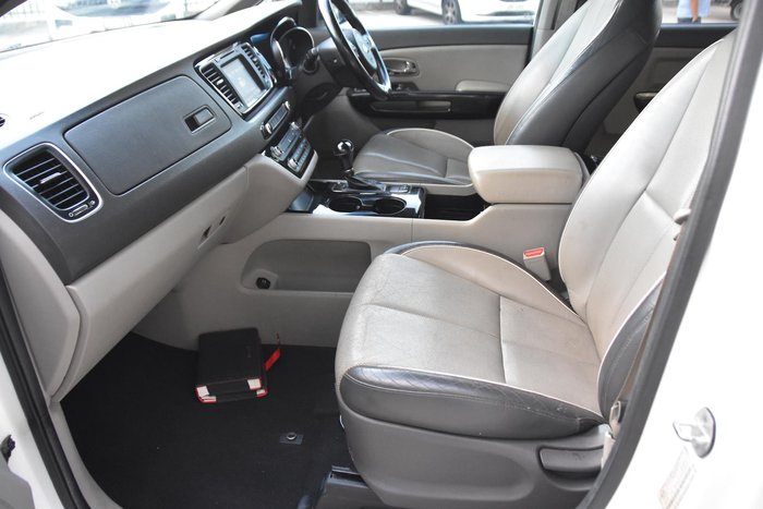 2015 Kia Carnival SLi YP MY15 Clear White