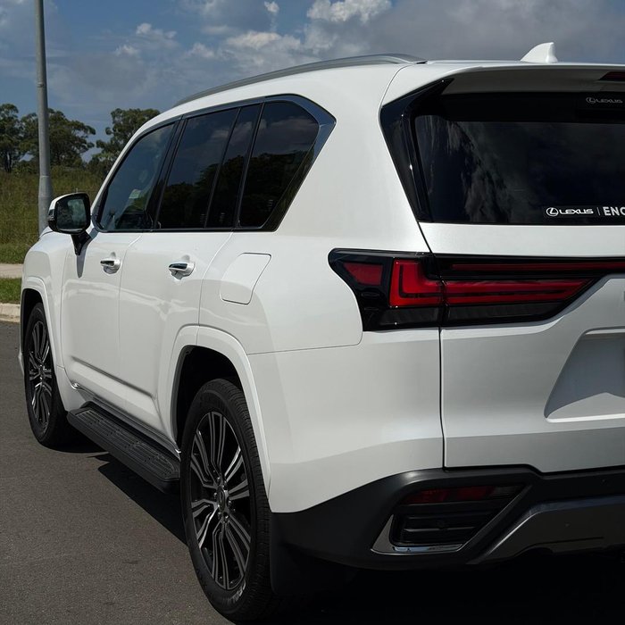 2025 Lexus LX 600 Luxury
