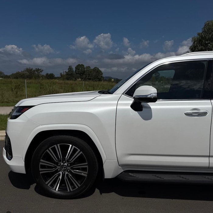 2025 Lexus LX 600 Luxury