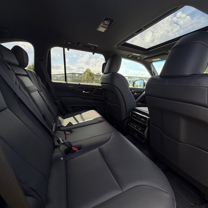 2025 Lexus LX 600 Luxury