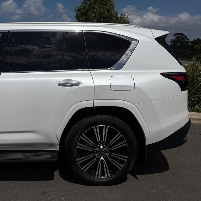 2025 Lexus LX 600 Luxury