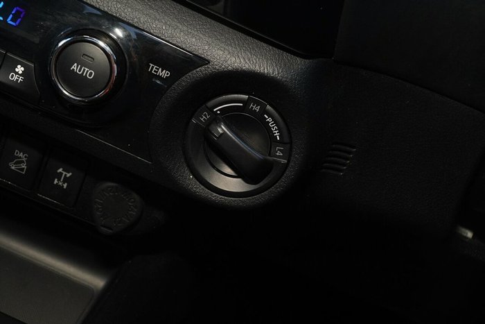 2019 Toyota Hilux Rogue