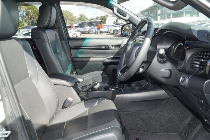 2019 Toyota Hilux Rogue