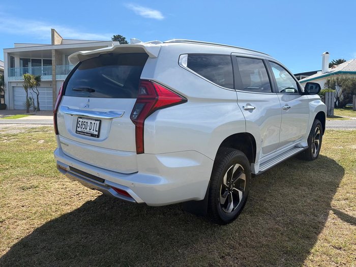 2024 Mitsubishi Pajero Sport GLS