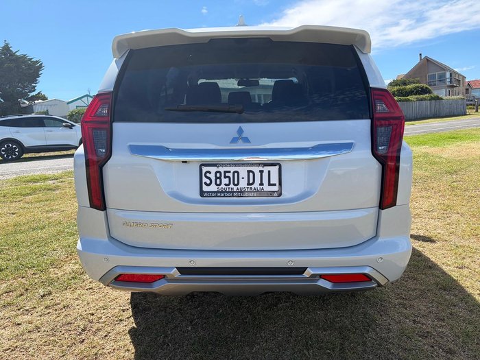 2024 Mitsubishi Pajero Sport GLS