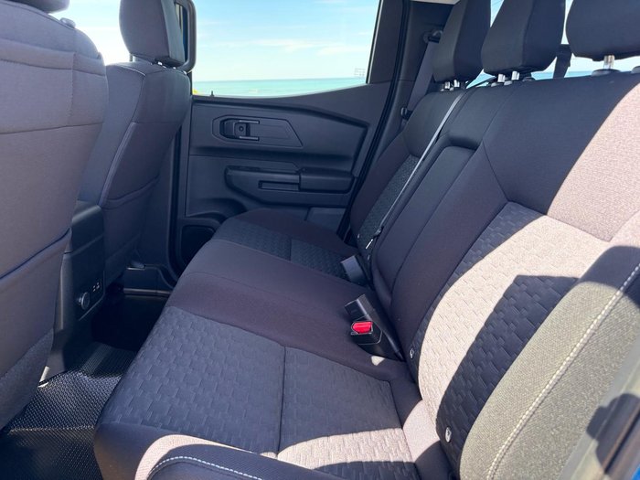 2025 Mitsubishi Triton GLX+