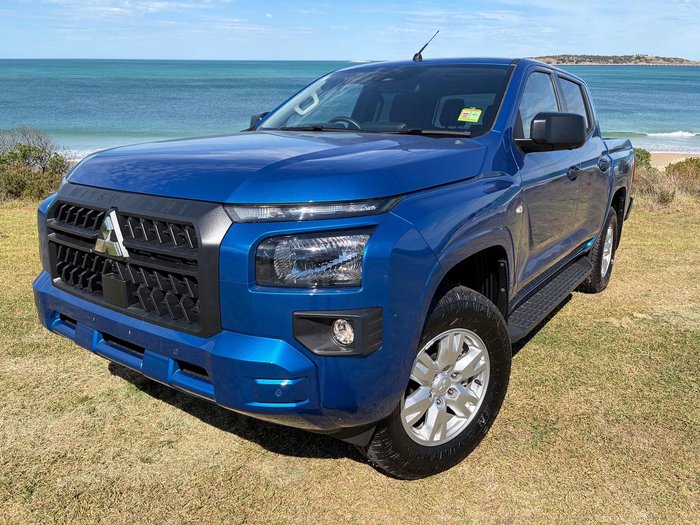 2025 Mitsubishi Triton GLX+