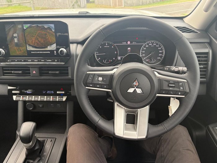 2025 Mitsubishi Triton GLX-R