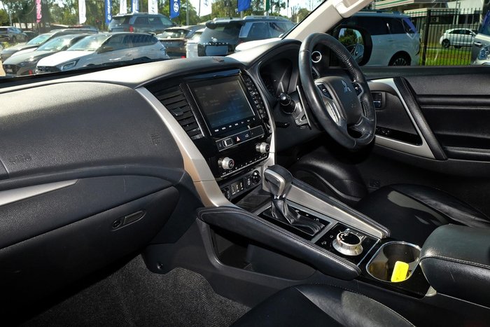 2021 Mitsubishi Pajero Sport Exceed