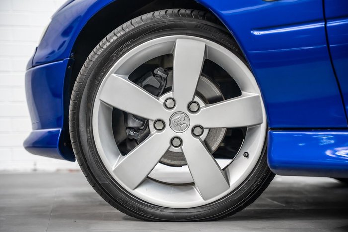 2004 Holden Monaro CV8