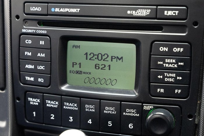 2004 Holden Monaro CV8