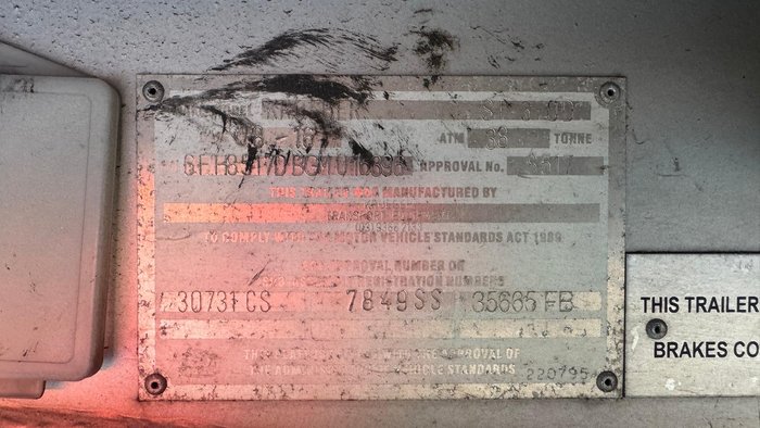 2016 Krueger 24P Drop Deck Red