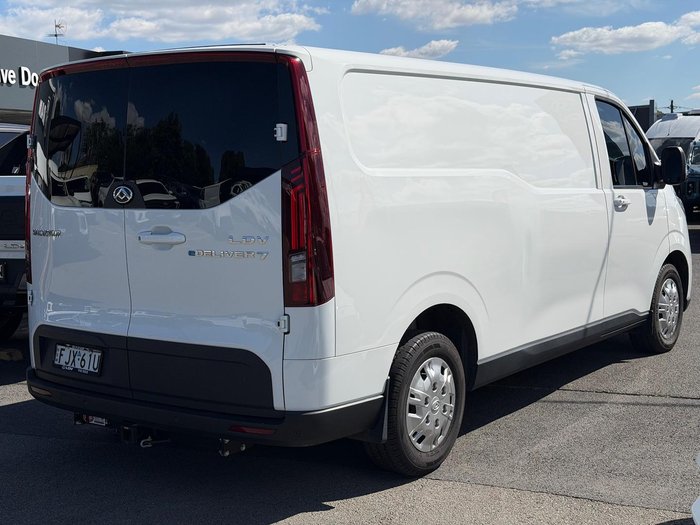 2023 LDV eDeliver 7