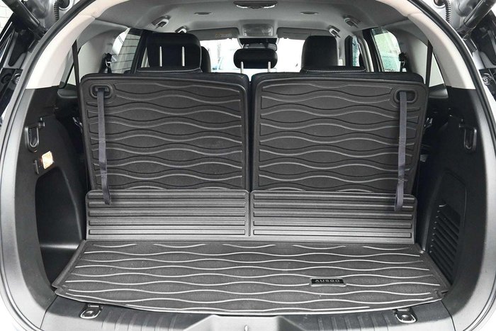 2024 Isuzu MU-X LS-T