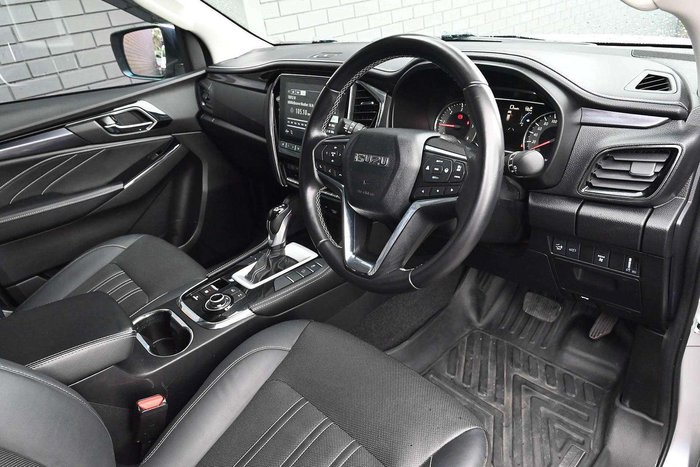 2024 Isuzu MU-X LS-T