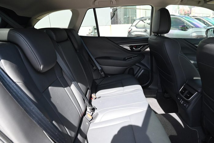 2025 Subaru Outback AWD Touring XT