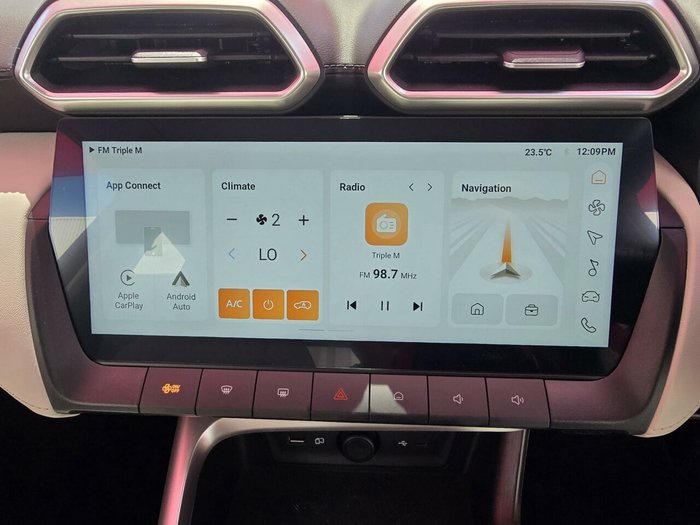 2024 MG ZS Essence Hybrid+