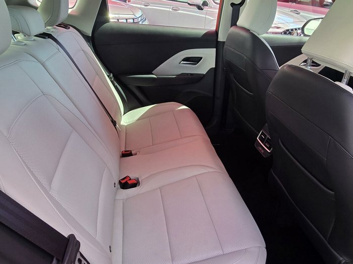 2024 MG ZS Essence Hybrid+