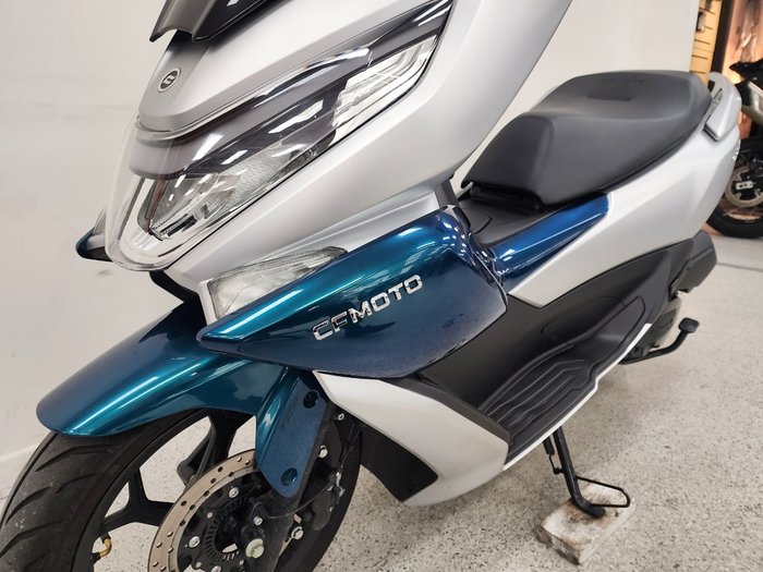 2025 CFMOTO 2025 CFMOTO 150CC 150SC Scooter ABS Silver