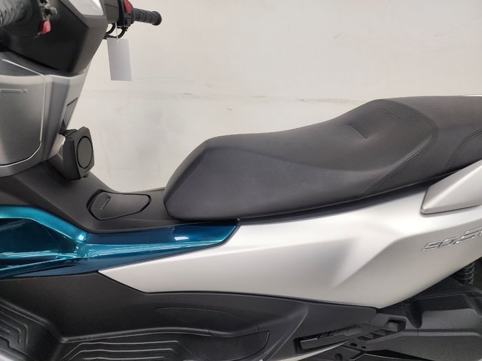 2025 CFMOTO 2025 CFMOTO 150CC 150SC Scooter ABS Silver