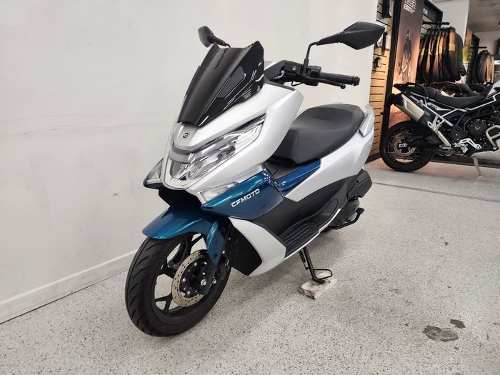 2025 CFMOTO 2025 CFMOTO 150CC 150SC Scooter ABS Silver