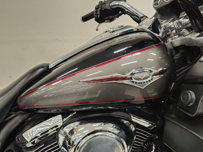2011 Kawasaki VULCAN 1700 VOYAGER (ABS) Black