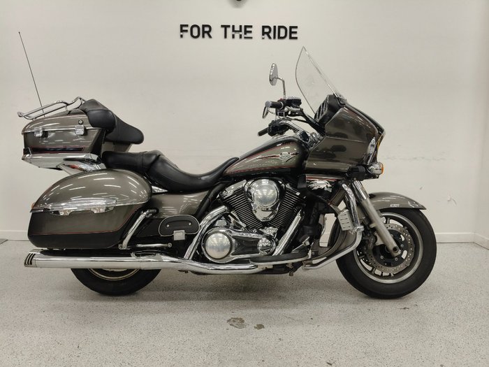 2011 Kawasaki VULCAN 1700 VOYAGER (ABS) Black