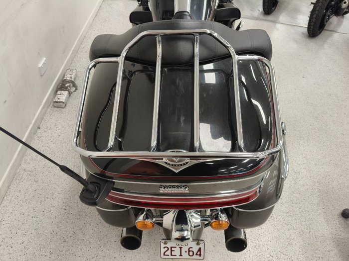 2011 Kawasaki VULCAN 1700 VOYAGER (ABS) Black
