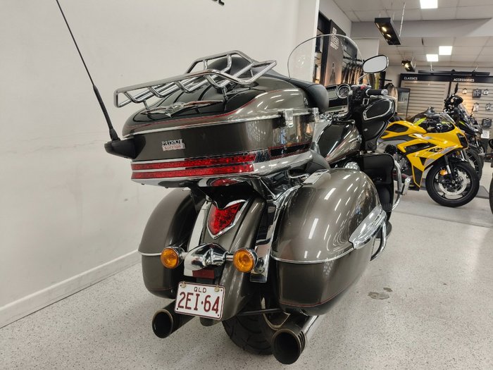 2011 Kawasaki VULCAN 1700 VOYAGER (ABS) Black