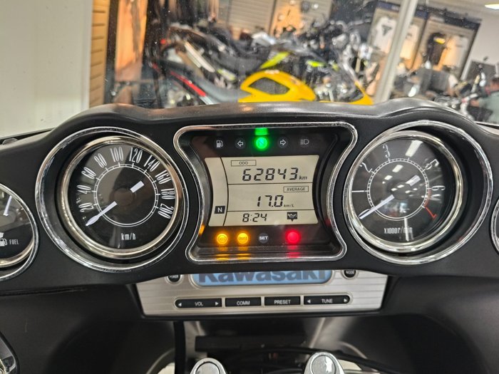 2011 Kawasaki VULCAN 1700 VOYAGER (ABS) Black