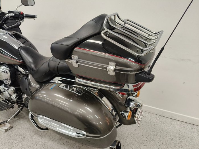 2011 Kawasaki VULCAN 1700 VOYAGER (ABS) Black