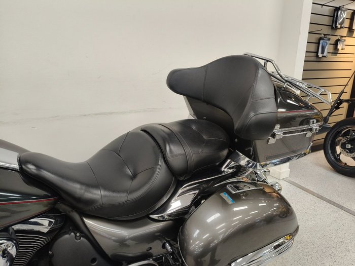 2011 Kawasaki VULCAN 1700 VOYAGER (ABS) Black