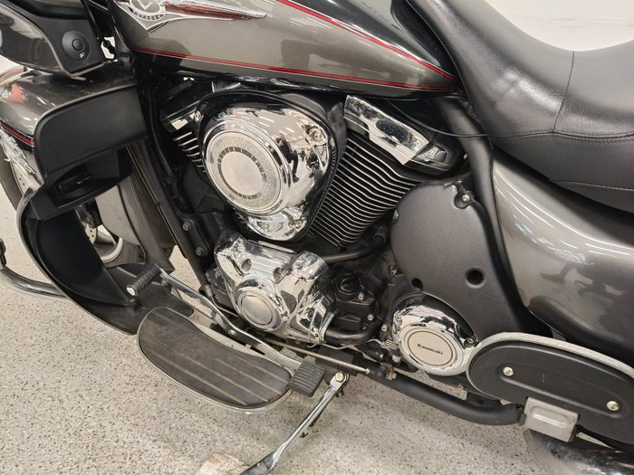 2011 Kawasaki VULCAN 1700 VOYAGER (ABS) Black